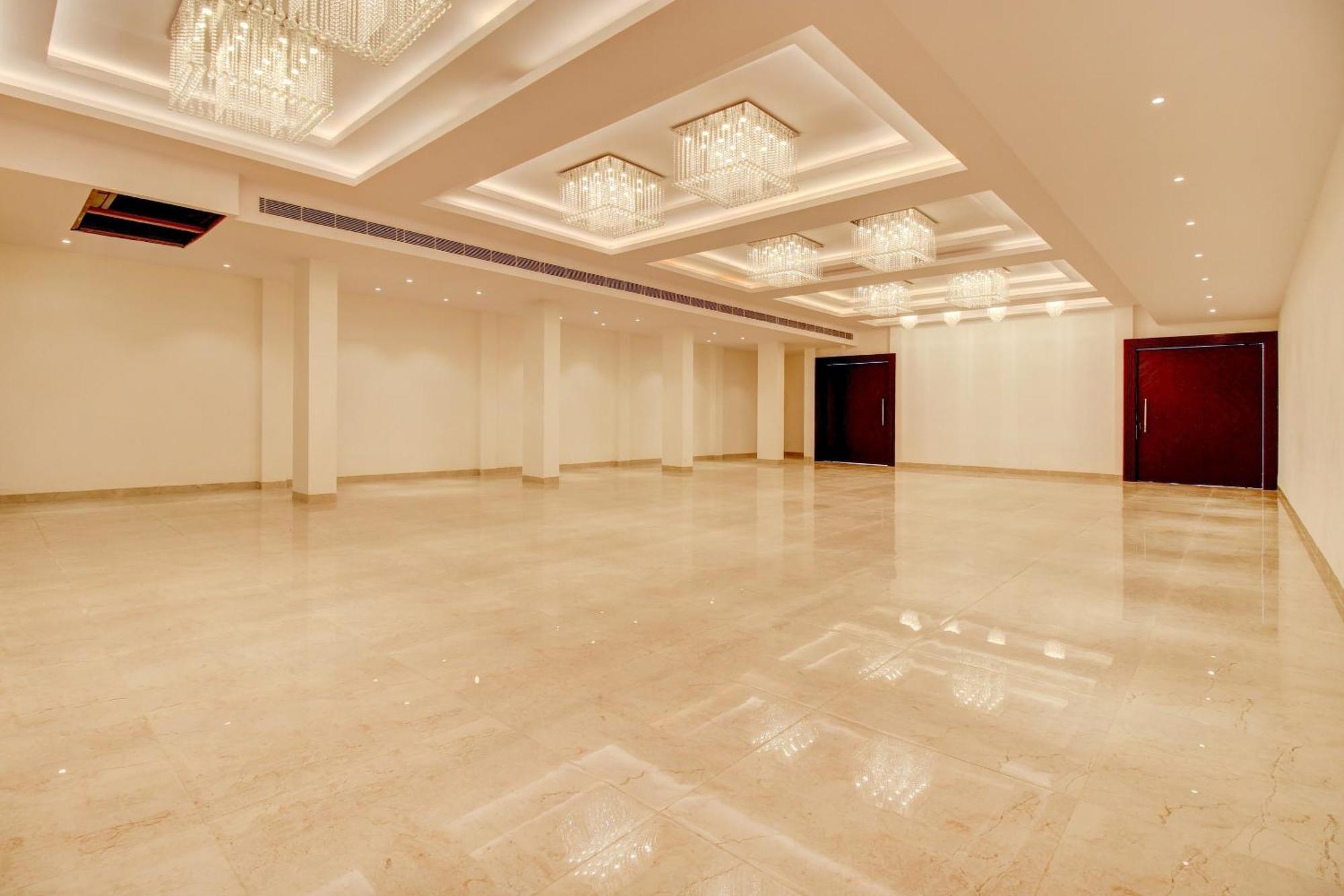 Super Townhouse Oak Aurelia Grand Otel Lucknow Dış mekan fotoğraf